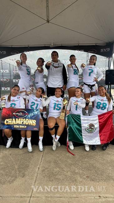 $!El equipo U23 celebra su victoria colectiva, dejando en alto el nombre de Coahuila y México en el torneo internacional.