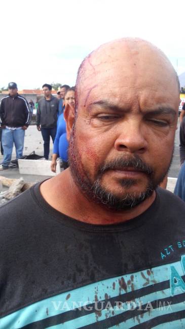 $!Se enfrentan en riña policías de Gómez Palacio y pobladores por planta de cianuro Chemours