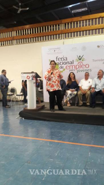 $!Realizan en Torreón feria de empleo para jóvenes