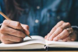 La Universidad impulsa creación literaria con laboratorio impartido por Elsa Tamez.