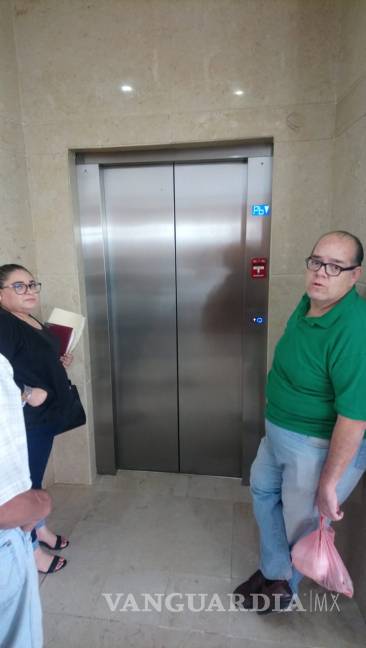 $!Por fin cambian elevador del Palacio de Justicia de Torreón