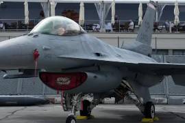 Los F-16 de fabricación estadounidense llegaron a Ucrania a finales del año pasado para reforzar la fuerza aérea y las defensas de Kiev contra los crecientes bombardeos de Rusia.