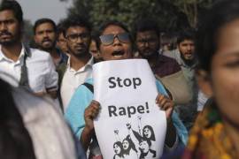 Violación en grupo desata protestas por cuarto día en Bangladesh