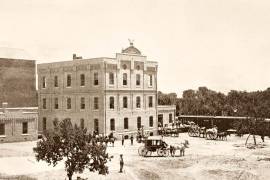 Molinos El Fénix empresa creada en 1895.