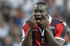 Balotelli denuncia gritos racistas en su contra en Francia