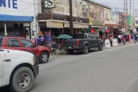 Los comerciantes de la calle Hidalgo no enfrentarán inconvenientes durante la temporada navideña, ya que las obras no interfieren con el desenvolvimiento de sus actividades.