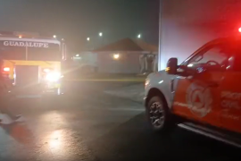 Un corto circuito provocó un conato de incendio en la empresa Kemet, en Guadalupe, NL, lo que obligó a evacuar a 300 trabajadores del turno nocturno; no hubo lesionados.