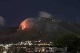 El siniestro fue reportado cerca de la medianoche del domingo en la zona de el “Diente”, En Guadalupe, Nuevo León.