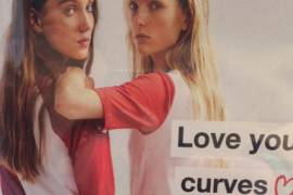 &quot;¡Qué curvas!&quot; le dicen a Zara por polémica promoción de pantalones para chicas 'Curvy'