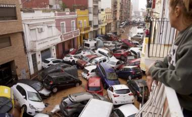 El fenómeno DANA arrasó con localidades enteras en Valencia, España, a finales de octubre, dejando miles de personas atrapadas y causó más de 200 víctimas fatales.