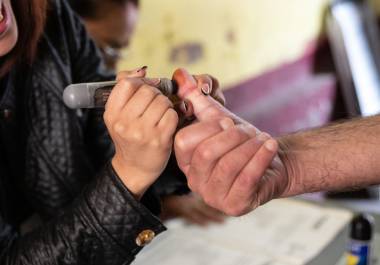 El senador considera que esta práctica se ha vuelto frecuente y afecta la operación de las jornadas electorales.