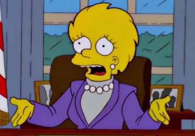 En el episodio “Bart to the Future”, Lisa Simpson se convierte en la primera mujer presidenta de los Estados Unidos.