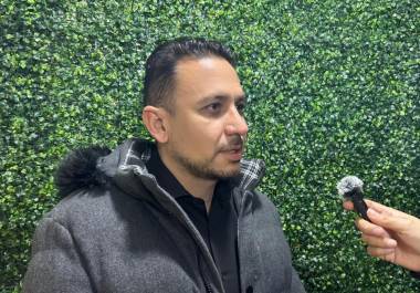 Alan Christian Duarte, presidente de la Asociación de Comerciantes del Centro Histórico de Saltillo llamó a la comunidad a consumir local, para apoyar a los negocios del primer cuadro.