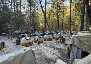 La Fiscalía General del Estado informó que el personal regresaba de un operativo relacionado con la localización de laboratorios clandestinos.