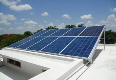 Aclaró que CFE Distribución instala celdas fotovoltaicas solo en comunidades rurales y urbanas de alta marginación, distantes a la red eléctrica