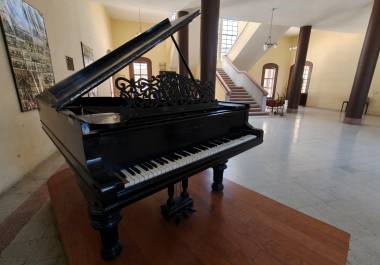 El piano centenario de Saltillo: el Steinway olvidado de la Miguel López Ávila