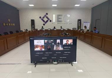 De las 25 curules del Congreso local, nueve se definen por la vía de representación proporcional.