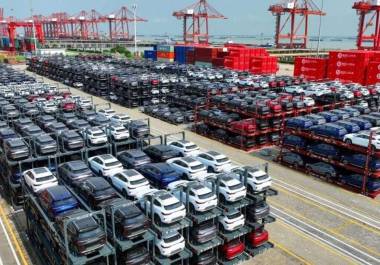 El sector automotriz mexicano reportó cifras a la baja en exportación y producción de vehículos ligeros.
