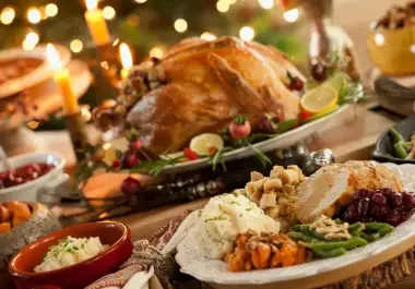 Los platillos tradicionales de la temporada decembrina requieren cuidados especiales en su preparación y conservación para evitar riesgos a la salud.