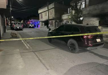 Autoridades acordonaron el área para realizar las investigaciones.