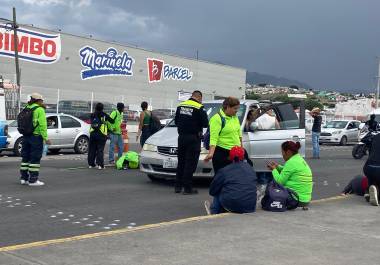 Ambas fueron atendidas por paramédicos de la Cruz Roja.