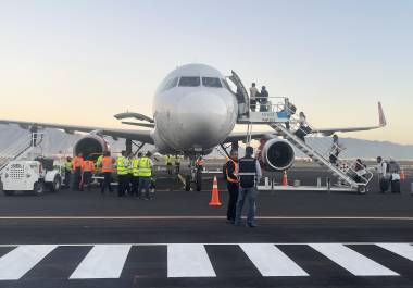 Un aeródromo es una zona básica para aterrizar y despegar, que puede tener o no instalaciones para tráfico comercial. FOTO: