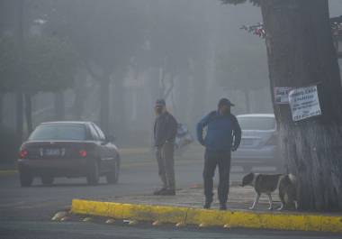 El SMN emite un aviso de temporal de lluvias para varias regiones de México, destacando lluvias torrenciales en Chiapas, Tabasco, Oaxaca, Veracruz y Puebla.