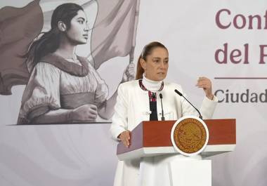 La noche previa, sostuvo un encuentro en el Palacio Nacional con dirigentes de los partidos que integran el bloque oficialista.