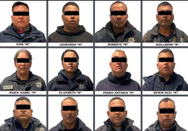 Un juez del Estado de México vinculó a proceso a 12 elementos de la Policía Municipal de Acambay por su presunta participación en un ataque armado que dejó un oficial muerto y cuatro lesionados.