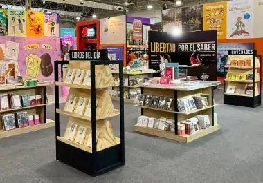 La Feria Internacional del Libro de Monterrey inicia con gran oferta y una Nobel en las estanterías
