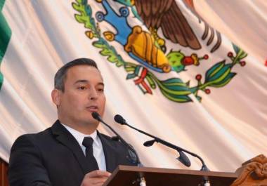 El líder político aseguró que las diferencias tienen origen en conflictos internos dentro de Morena y negó haber ejercido violencia física o verbal contra la candidata señalada.