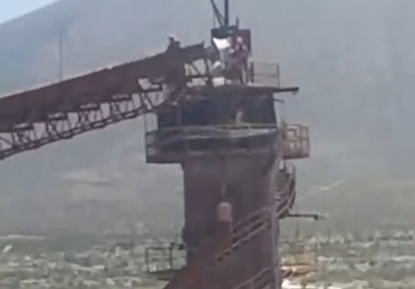 Elías Hernández Bautista murió después de caer desde una estructura de aproximadamente 30 metros durante labores de desmantelamiento industrial en Castaños.
