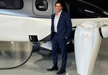 Hagamos lo que nos apasiona: CEO saltillense de EMCJET, la empresa en Estados Unidos que lanzó el primer jet eléctrico para pasajeros