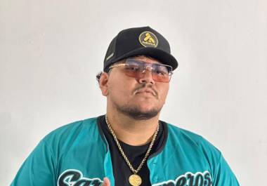 Carrera. 1. El cantante saltillense ha encontrado en la música una forma de contar historias y presentar una visión distinta del regional mexicano.