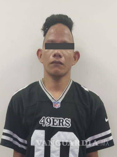 Agentes catean dos viviendas en Monterrey por narcomenudeo