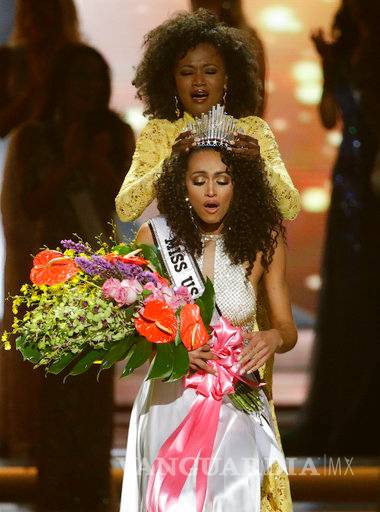$!Kara McCullough, científica e inmigrante, la nueva Miss USA