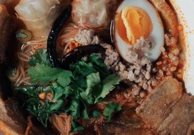 Historia. La producción recorrió distintos restaurantes de Saltillo para contar las historias detrás de sus platillos y creadores.