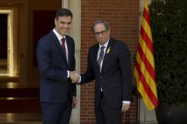 Buscan Pedro Sánchez y Quim Torra una salida a la crisis en Cataluña