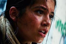 Nuevo tráiler de “Transformers: The Last Knight” nos presenta a “Izzy”