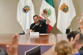 En sesión extraordinaria de Cabildo se aprobaron importantes medidas relacionadas con la regularización de las concesiones de taxi. FOTO: CORTESÍA