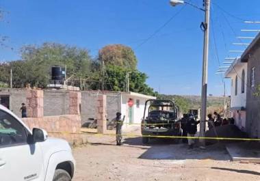 El secretario de Seguridad en Guanajuato capital precisó que las tres víctimas se encontraban junto a sus familias al momento del ataque, pero no se reportaron más personas lesionadas.