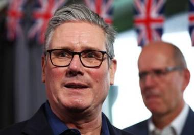 Se espera que el Reino Unido permita a Estados Unidos utilizar la RAF Fairford en Gloucestershire y la Diego García en las Islas Chagos para bombardear las “ciudades de misiles” de Irán.