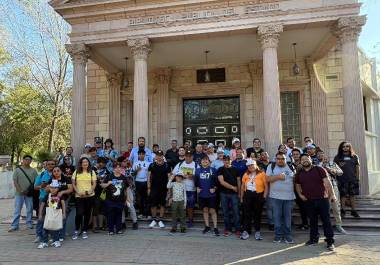 Jugadores de Pokémon GO en Saltillo convocan a la ciudadanía a donar alimento y artículos de limpieza para apoyar a un refugio animal local.