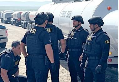 La semana pasada, instalaciones de Arroyo Terminals en Río Hondo, Los Fresnos y Brownsville, fueron cateadas por el FBI y se decomisaron al menos 20 pipas.