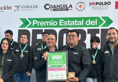 Sebastián García Flores recibió el Premio Estatal del Deporte Coahuila 2025 como Atleta Absoluto, tras un año de resultados internacionales en tiro con arco.