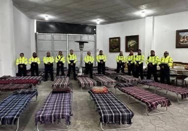 El refugio temporal de Ramos Arizpe fue habilitado con calefacción, alimentos y bebidas calientes durante el fin de semana.