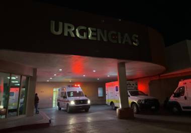 Paramédicos de la Cruz Roja trasladaron a Santos Giovani al Hospital General, donde lamentablemente falleció a causa de un traumatismo craneoencefálico severo.