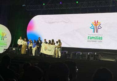 Para construir el país que queremos es necesario apostar por las familias e invertir en ellas, aseguró Fernando Milanés, presidente del Congreso Internacional de las Familias (CIFAM), en Monterrey.
