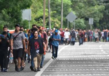 La caravana está formada principalmente por migrantes de América Central y del Sur y cuenta con unos 1.500 integrantes.