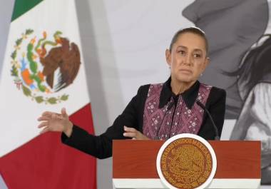La titular del Ejecutivo destacó que, aunque la restricción legal no aplicará para los comicios de 2027, Morena decidió adoptar internamente ese criterio desde el próximo proceso electoral.